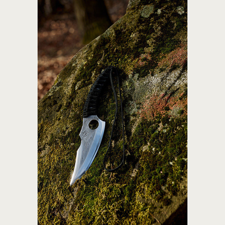Almazan Kitchen ナイフ　カーボンスチール Predator Knife | Crafted for Adventure – Almazan Kitchen®