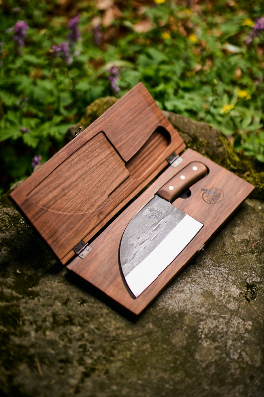 Hand-Made Premium Walnut Gift Box – Almazan Kitchen®